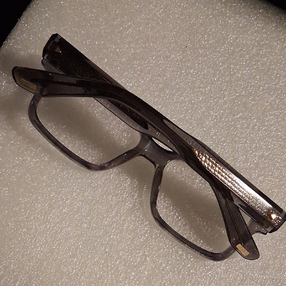 Modern Gray And Black Rectangular Glasses - image 3